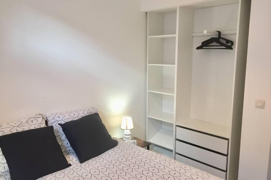 Le Montferrat - 65M2 - 2 Chambres - Rue De La Grotte - Hyper Centre Lourdes Buitenkant foto